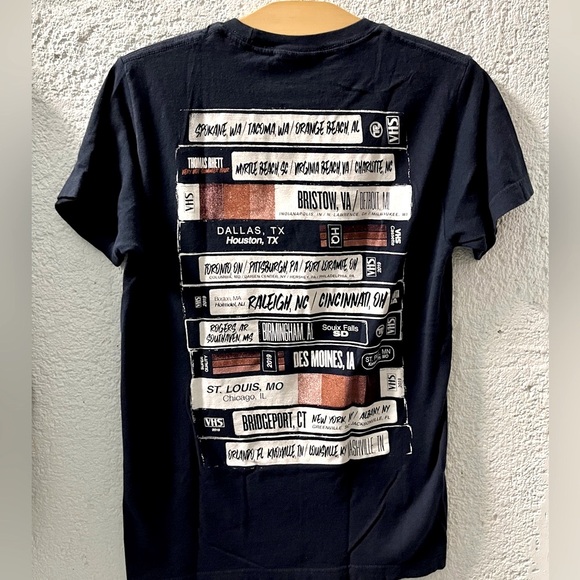 THOMAS RHETT Country Singer Official 2019 Tour 100% Cotton, S-M, P to P 18” - Picture 2 of 6